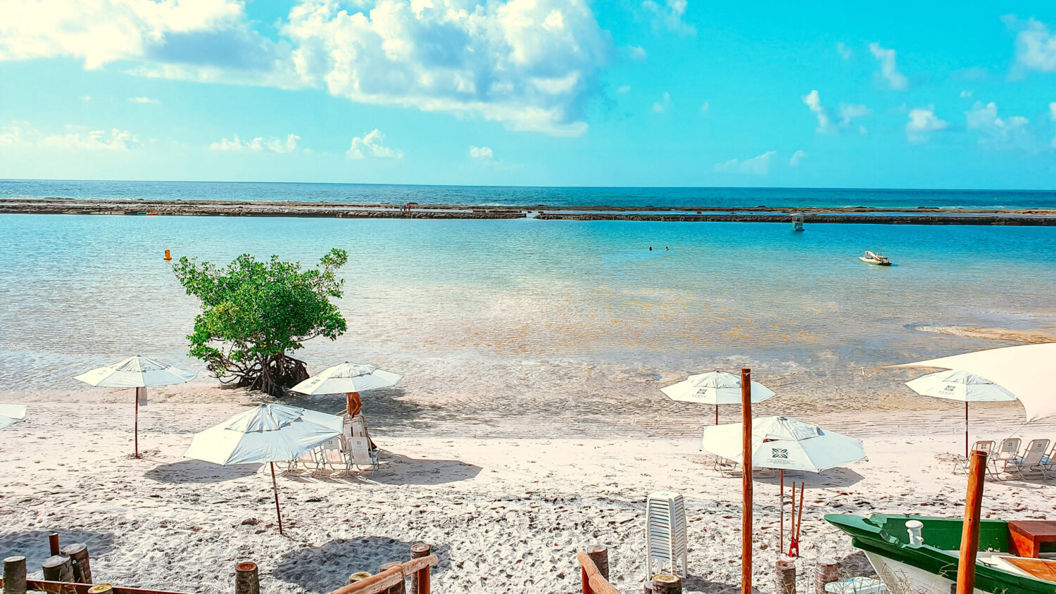 praia muro alto em frente ao samoa beach resort