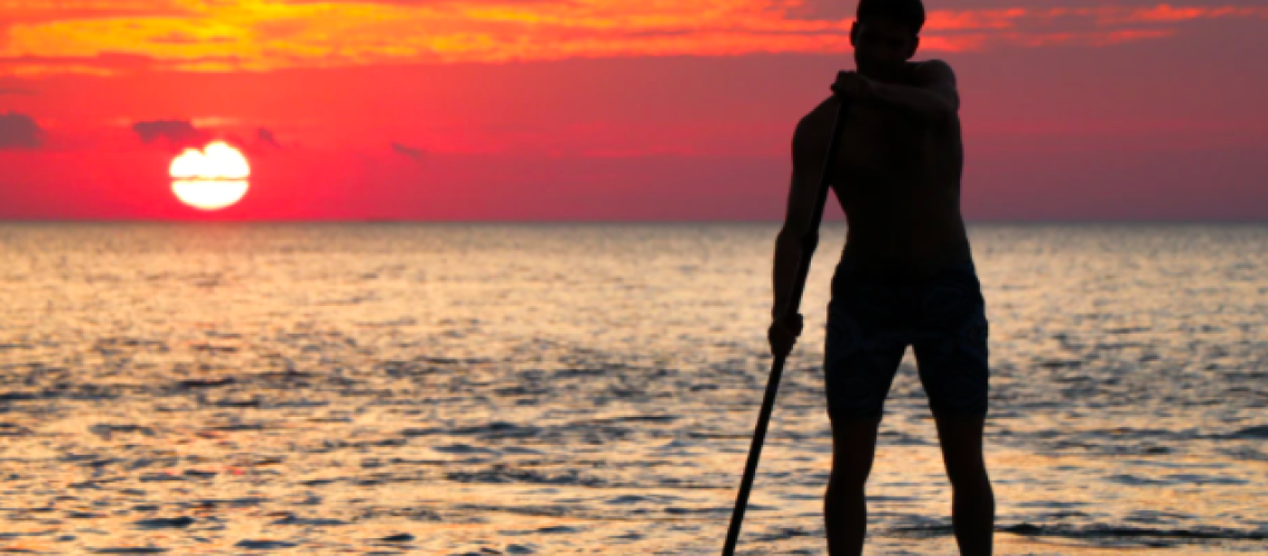 stand up paddle como subir porto de galinhas